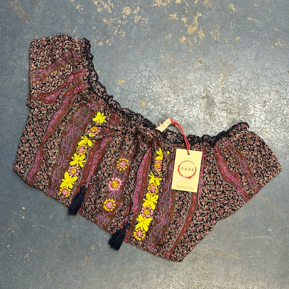 Size Small Raga Embroidered Crop Top NWT